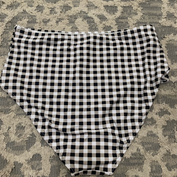 Cute Two Piece High Waisted Green Swim Suit Size M - Picture 9 of 12